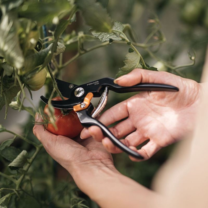 slide 3 of 8, Fiskars P131 Bypass Pruner, 1 ct