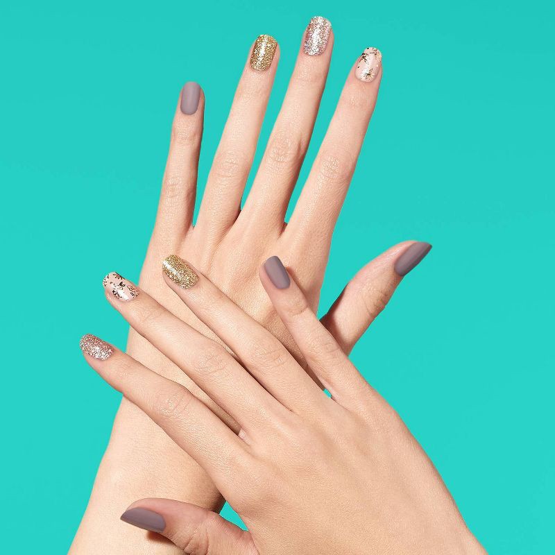 slide 4 of 5, Dashing Diva Gloss Palette Gel Nail Polish Strips - Lavender Dreams - 32ct, 32 ct