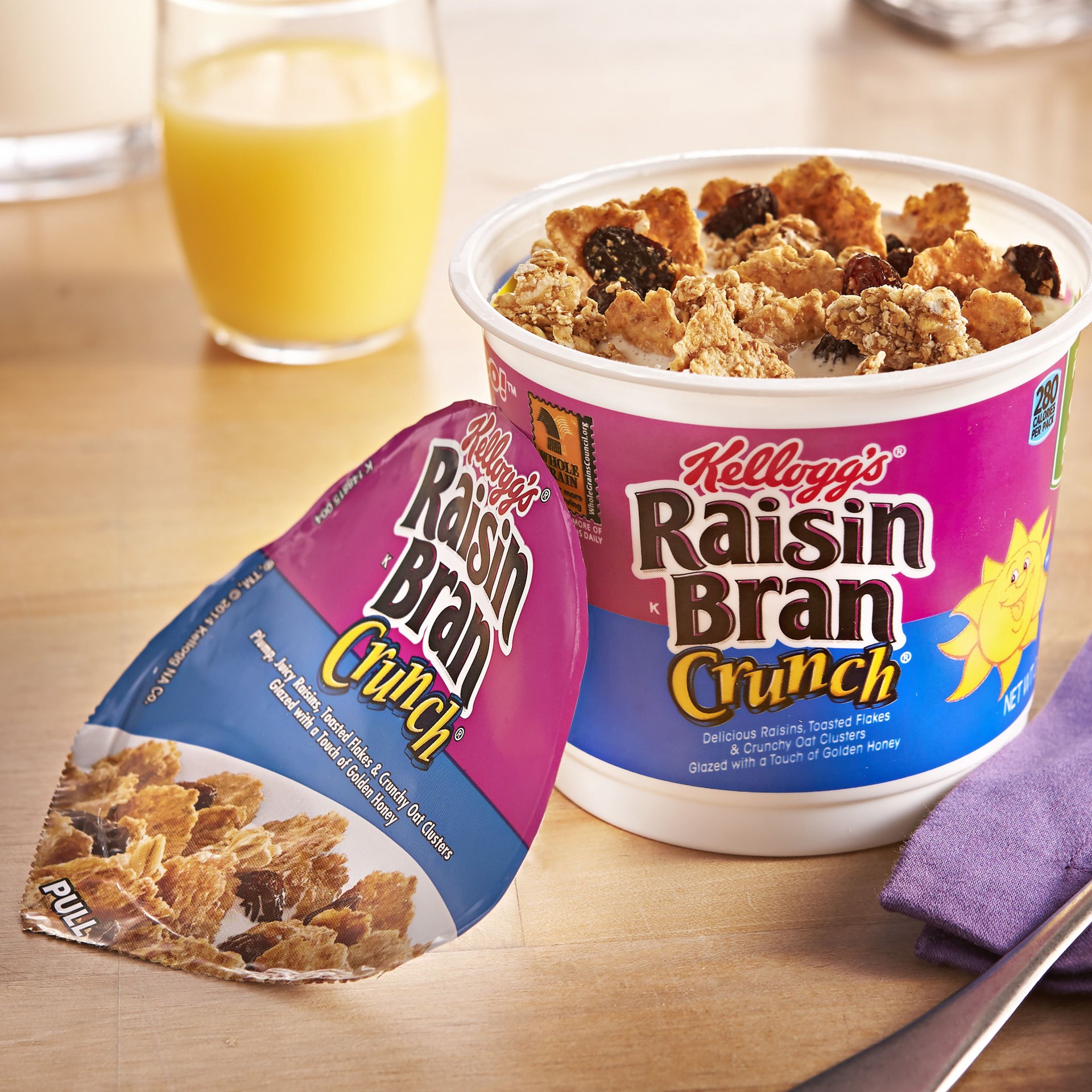 slide 3 of 5, Raisin Bran Kellogg's Raisin Bran Crunch Breakfast Cereal Cups, Fiber Cereal, Made with Real Fruit, Value Size, Original, (4 Cups) - 11.2 oz, 11.2 oz