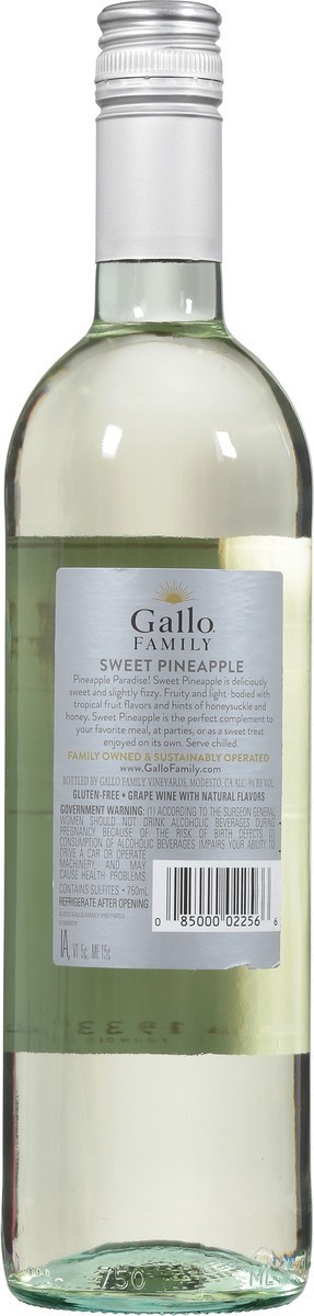 slide 5 of 9, Gallo Family Vineyards White Wine, 750 ml
