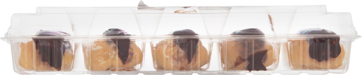 slide 5 of 13, The Bakery Traditional Eclairs 9.75 oz, 9.75 oz
