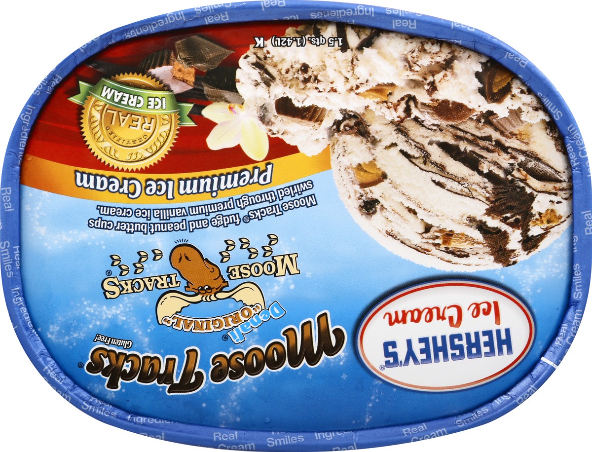 slide 7 of 13, Hershey's Ice Cream Premium Moose Tracks Ice Cream 1.5 qt, 1.5 qt
