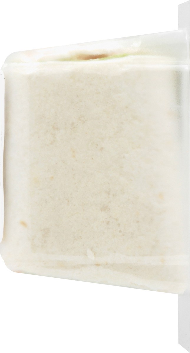 slide 8 of 10, Market Sandwich Chicken Caesar Wrap Sandwich, 8.6 oz