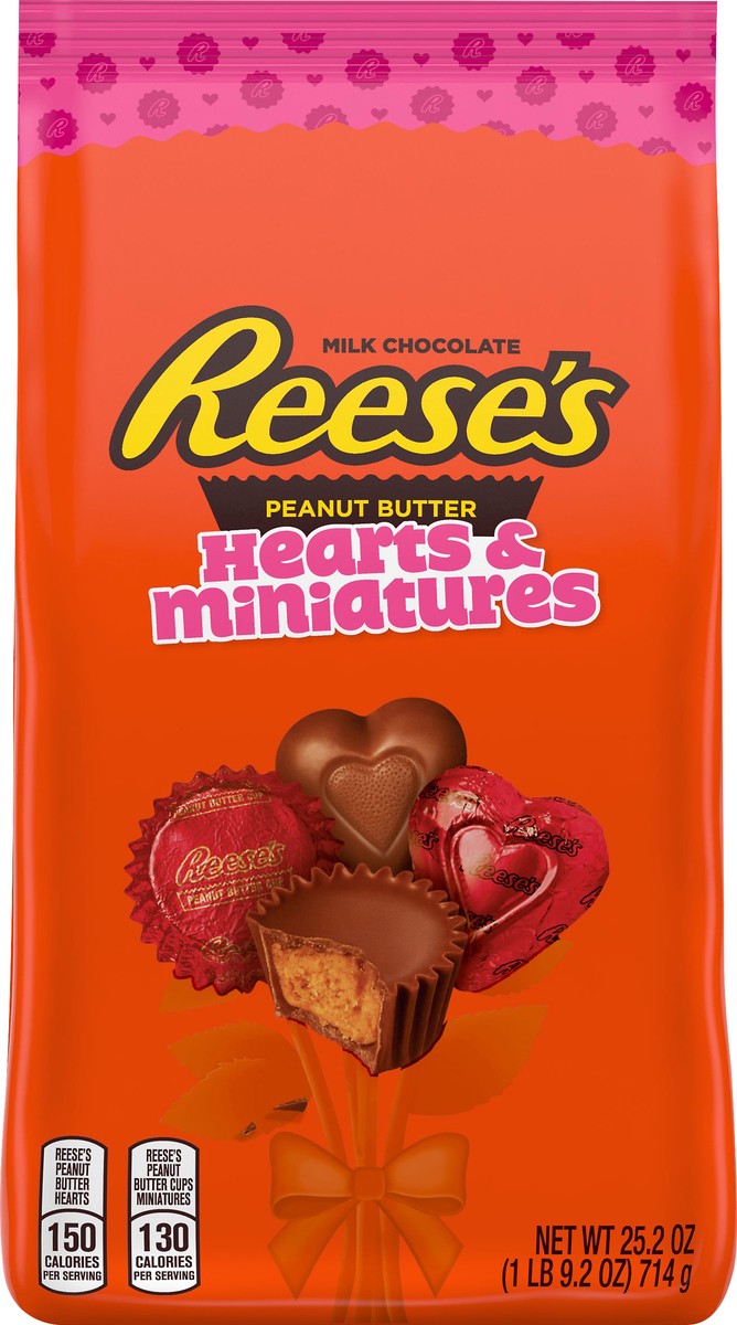 slide 5 of 8, Reese's Hearts & Miniatures Peanut Butter Milk Chocolate 25.2 oz, 25.20 oz