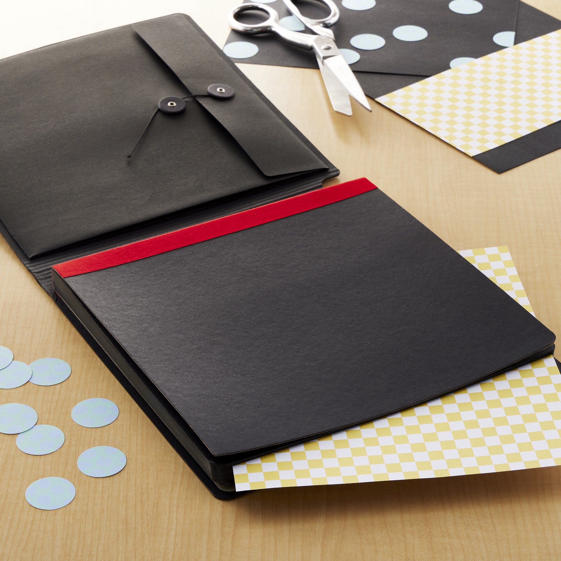 slide 2 of 4, Dylusions Square Creative Journal, Black, 8 in x 8 in