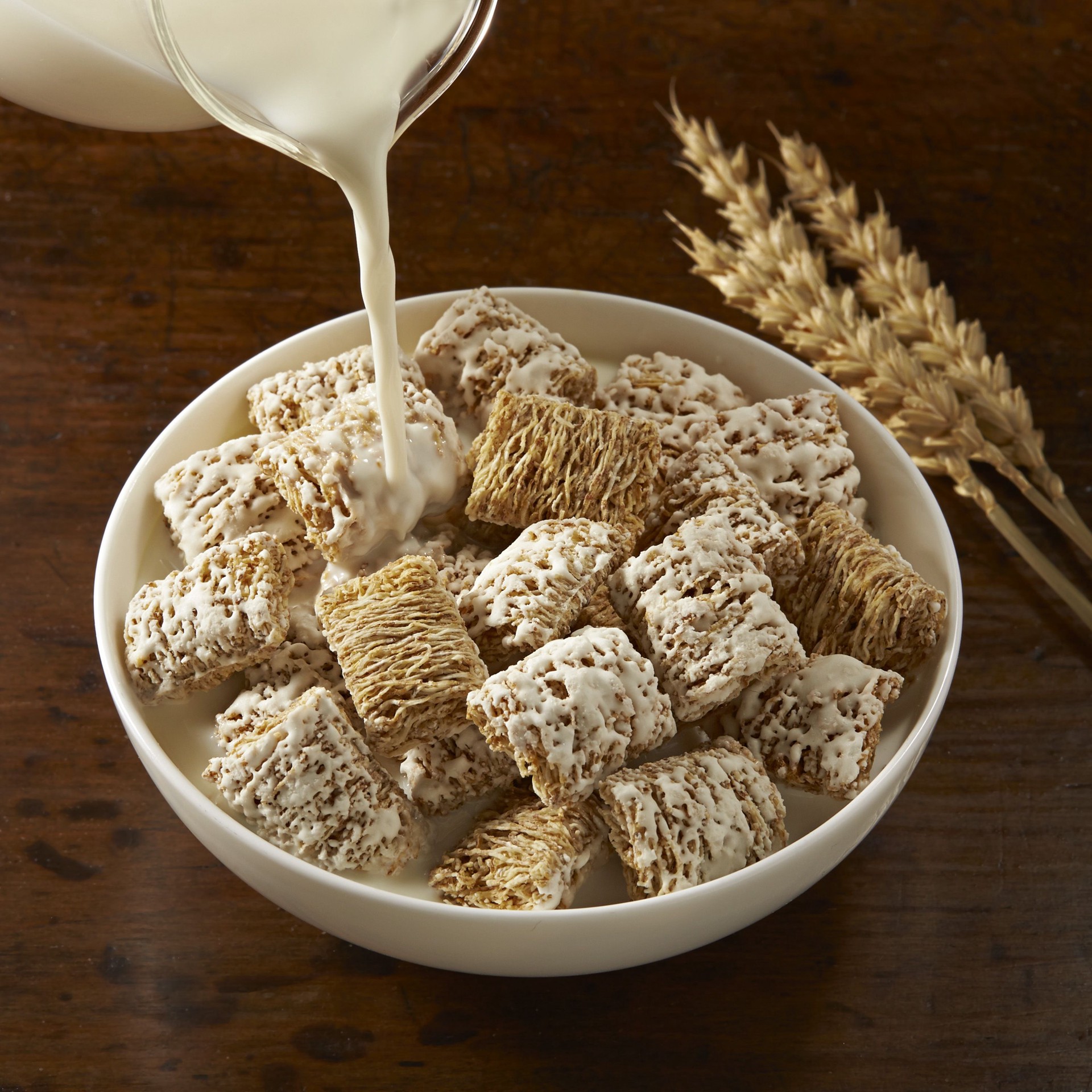 slide 2 of 5, Kellogg's Frosted Mini-Wheats Original Breakfast Cereal, 58.8 oz