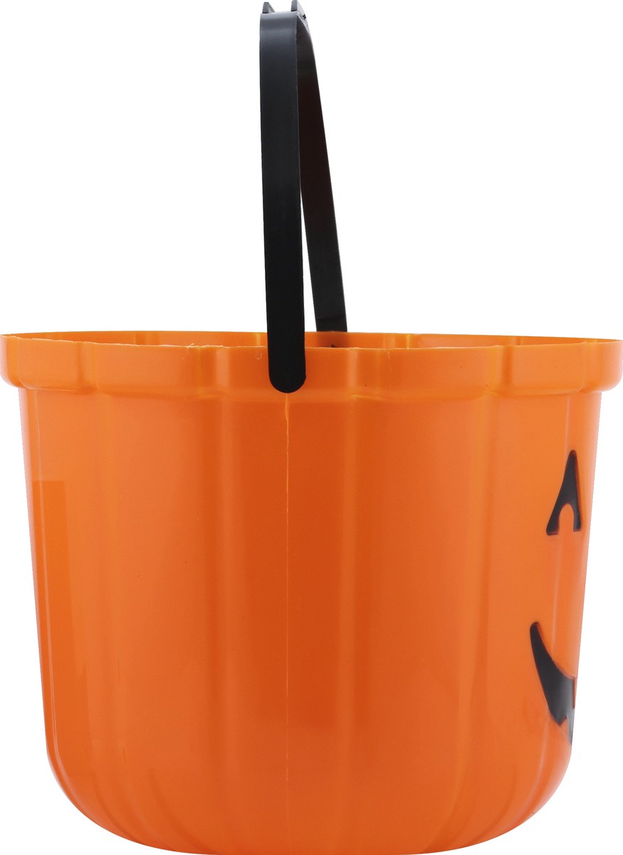 slide 6 of 6, NA Bucket 1 ea, 1 ct