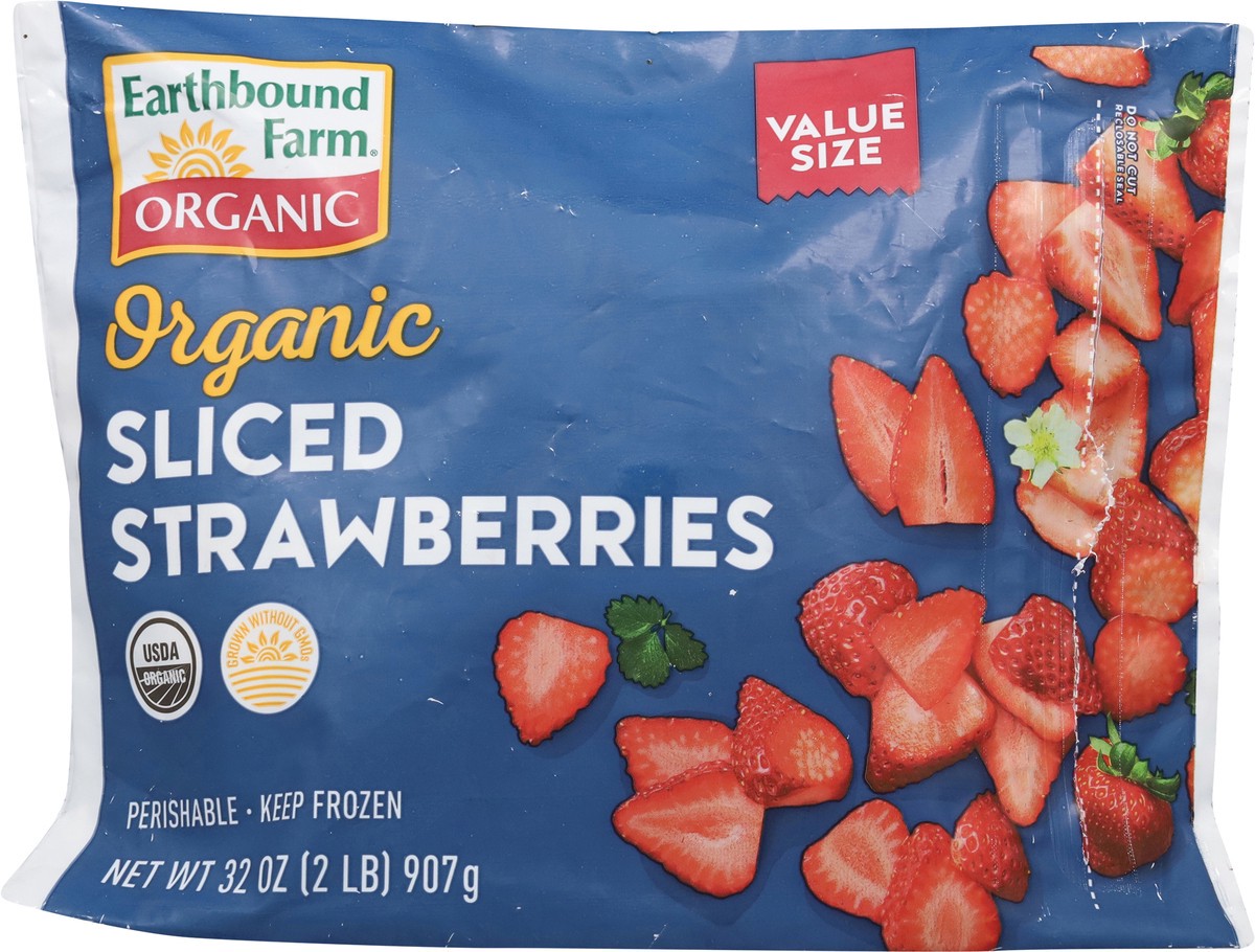 slide 9 of 12, Earthbound Farm Sliced Strawberries, 
