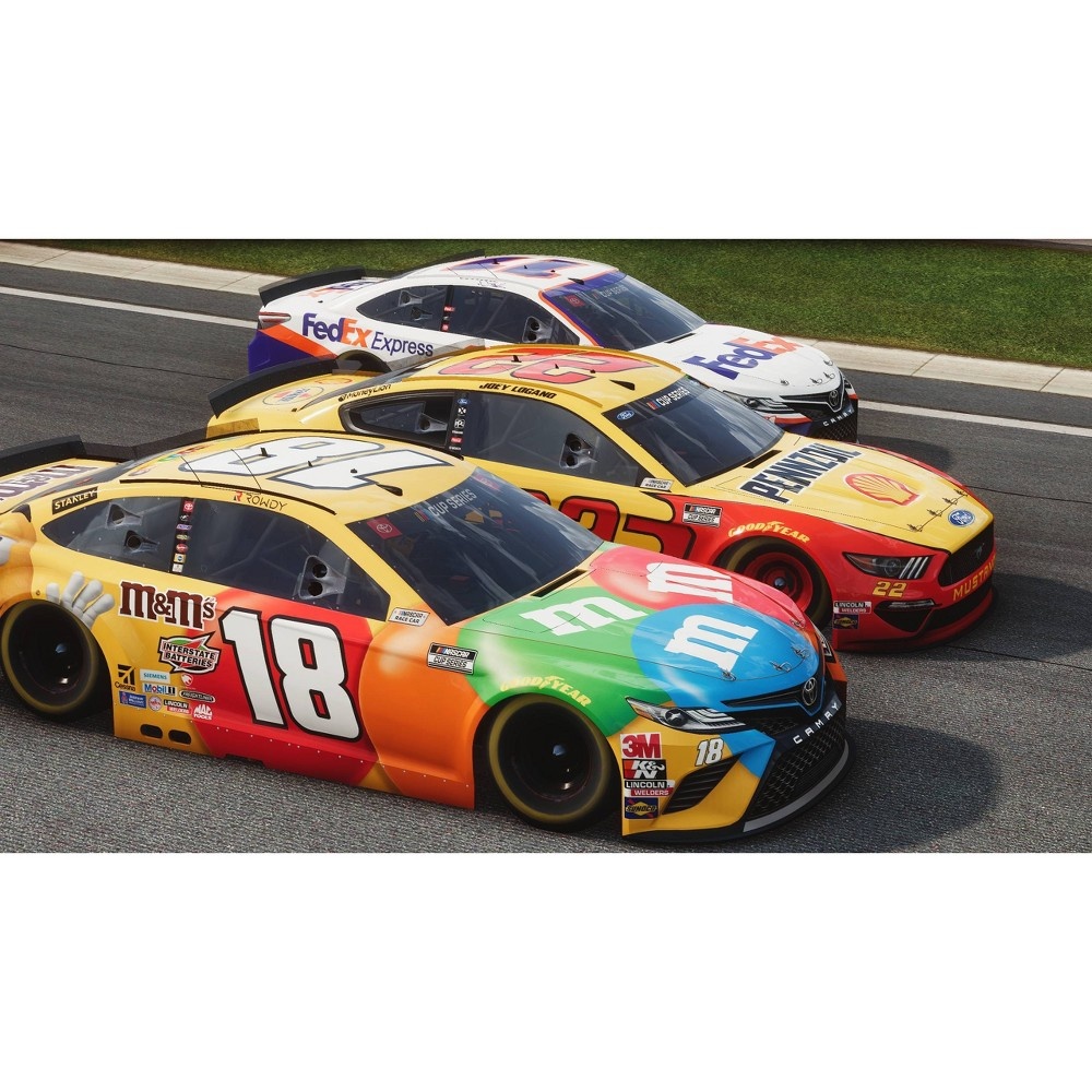 slide 10 of 17, Microsoft NASCAR: Heat 5 - Xbox One, 1 ct