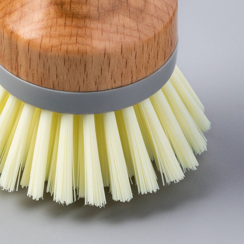 Magnolia Brush 1 in. Round Detailing Brush