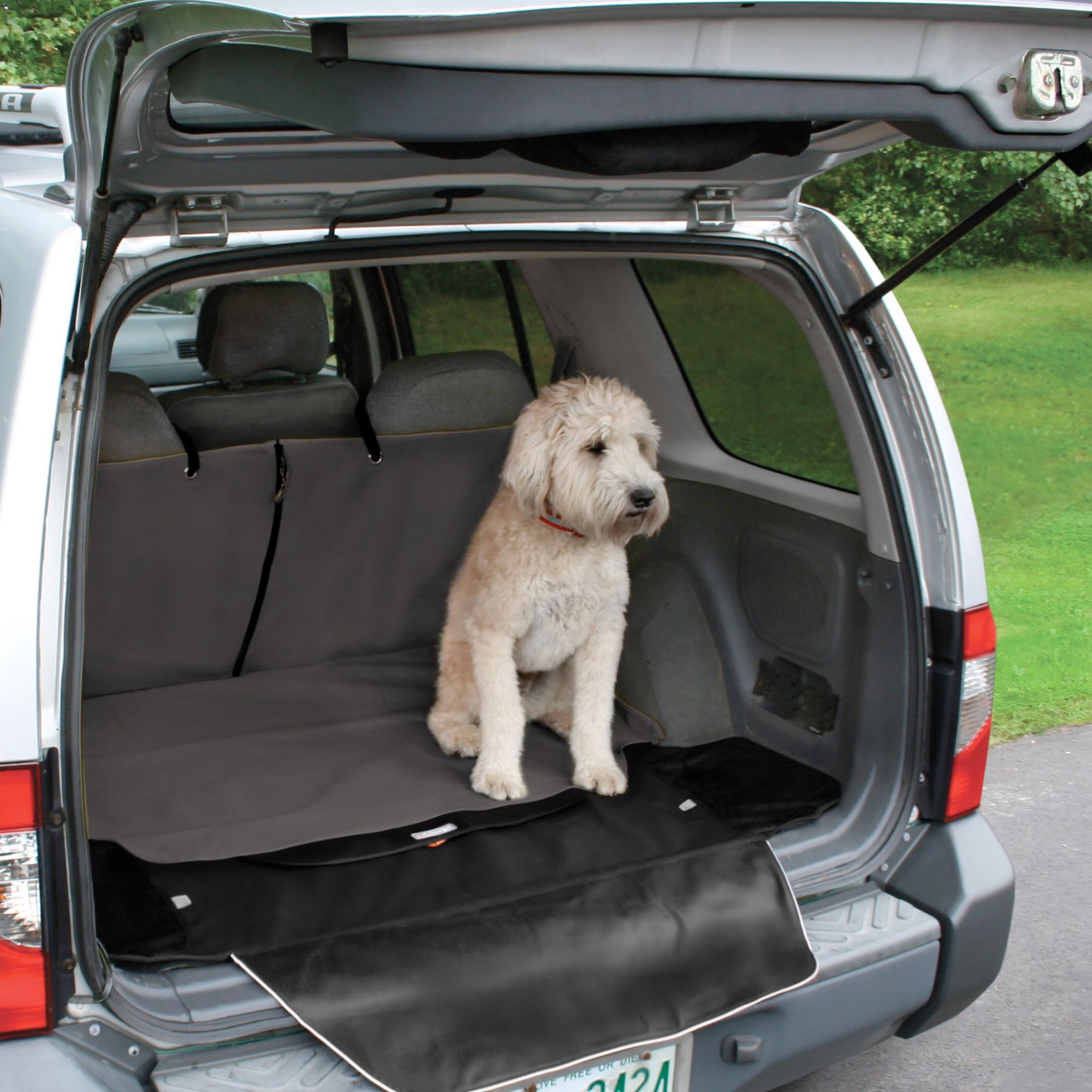 slide 1 of 1, Kurgo Cargo Pet Cape, 62\l x 52\ inw in