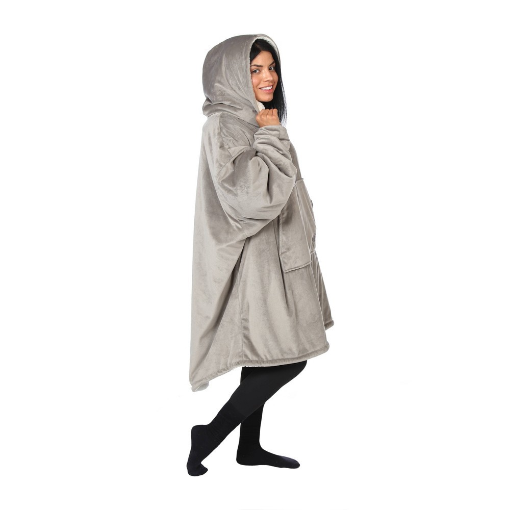 The Comfy® Original Wearable Blanket in 3 Colours | Costc