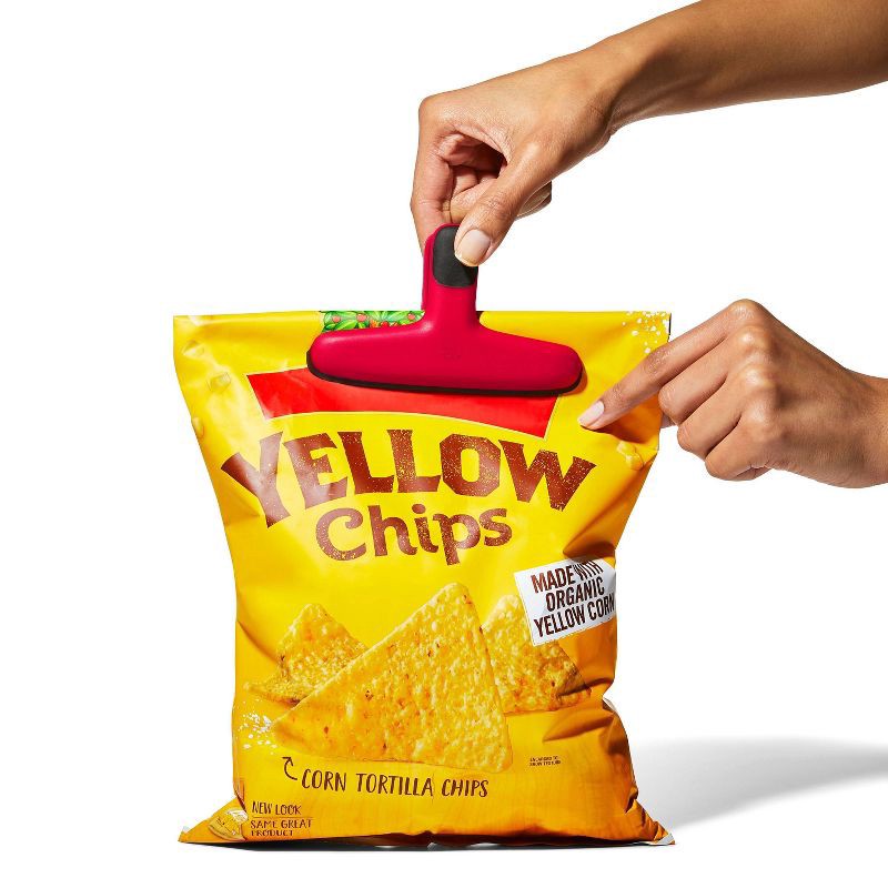 slide 3 of 4, OXO Magnetic Heavy-Duty Clips 4pk, 4 ct