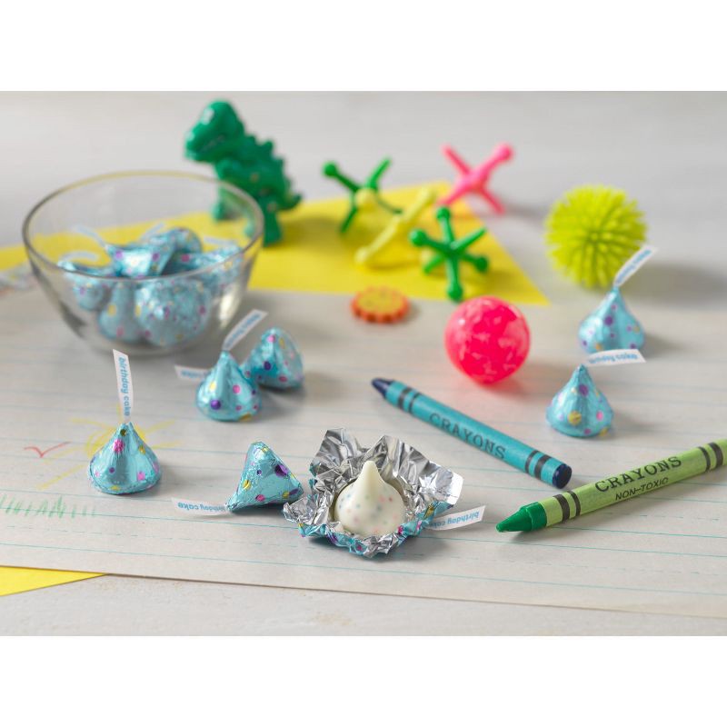 slide 4 of 7, HERSHEY's Birthday Cake Kisses Share Size - 10oz, 10 oz