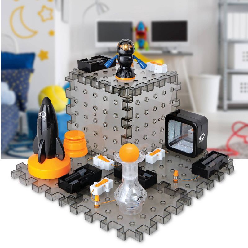 slide 3 of 9, Discovery #Mindblown Action Circuitry Electronic Experiment STEM Science Kit: Discovery Kids Educational Toy, 1 ct