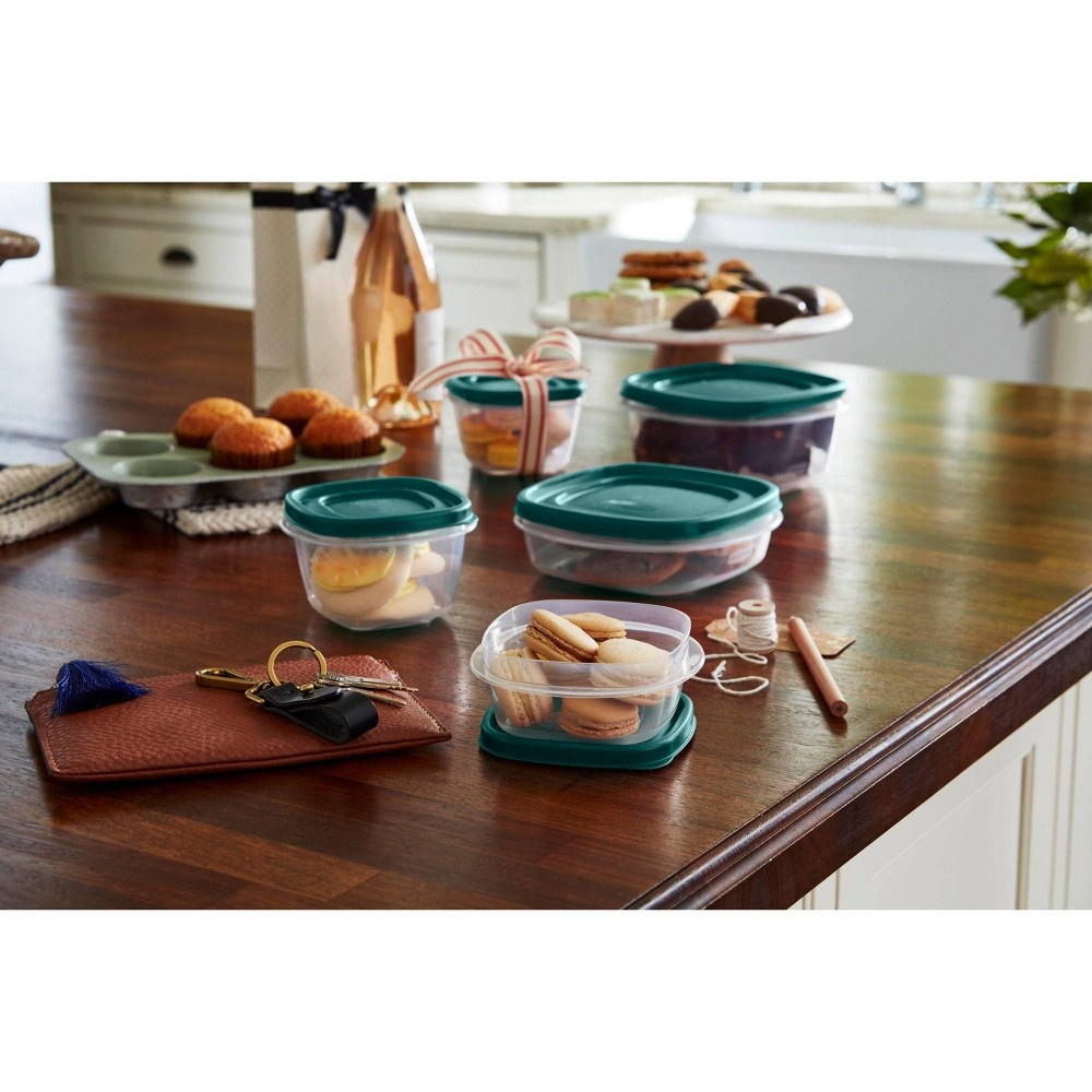 slide 8 of 8, Rubbermaid Food Storage Container Set with Easy Find Lids Forest Green, 30 ct