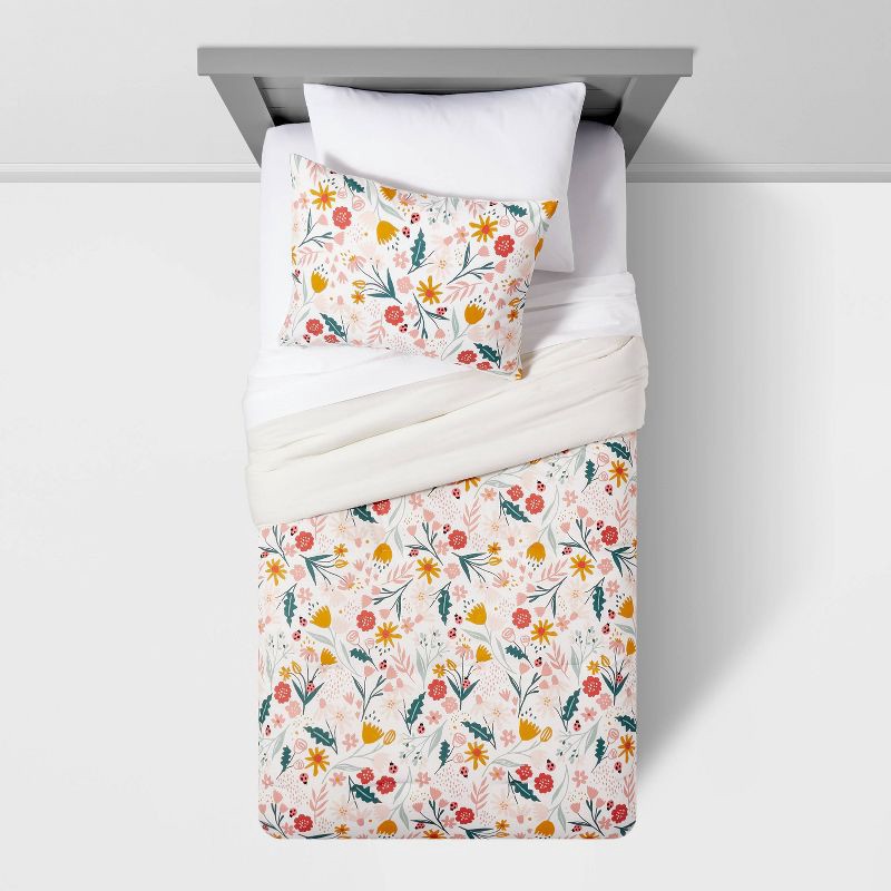 slide 3 of 6, Twin Garden Floral Kids' Comforter Set - Pillowfort™, 1 ct
