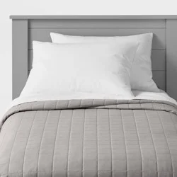 Full/Queen Box Stitch Microfiber Kids' Quilt Gray - Pillowfort™
