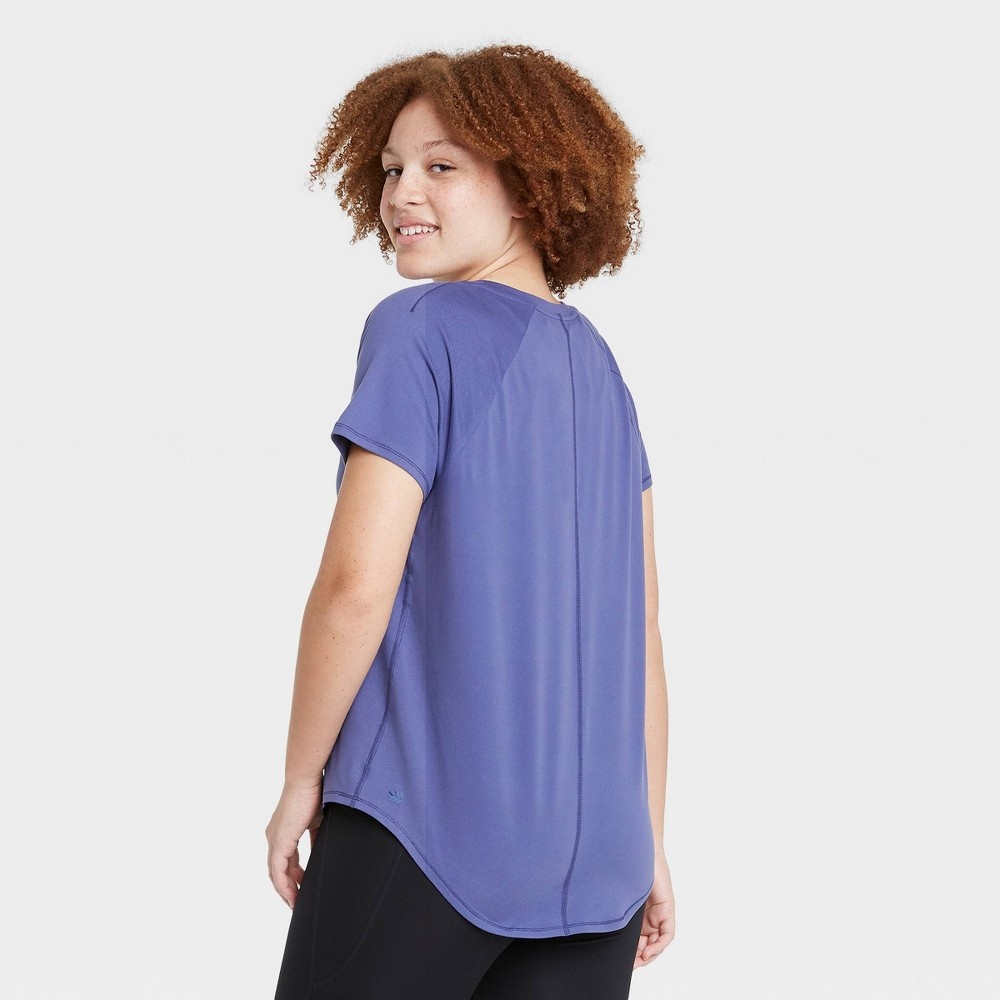 Women's Essential Crewneck Short Sleeve T-Shirt - All in Motion