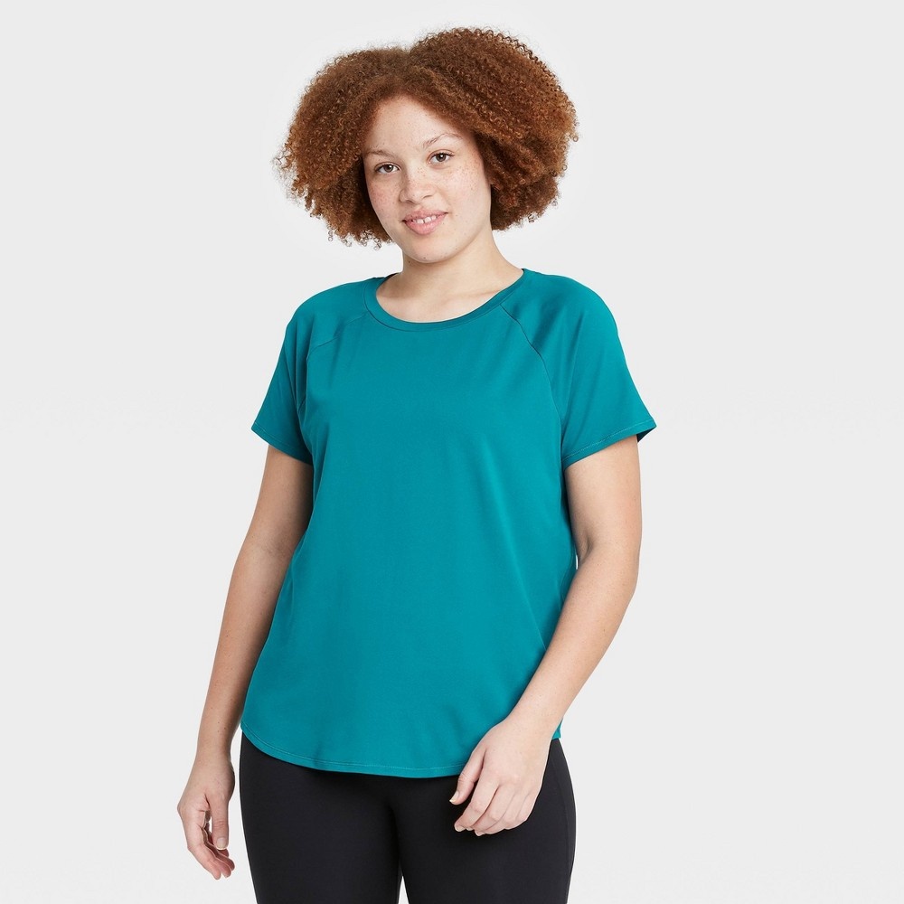 Women's Essential Crewneck Short Sleeve T-shirt - All In Motion