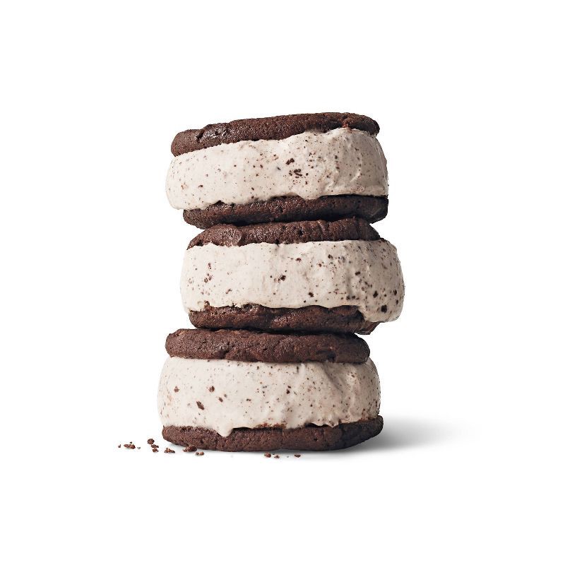 slide 2 of 3, Cookies & Cream Ice Cream Sandwiches - 16oz/4ct - Favorite Day™, 4 ct; 16 oz