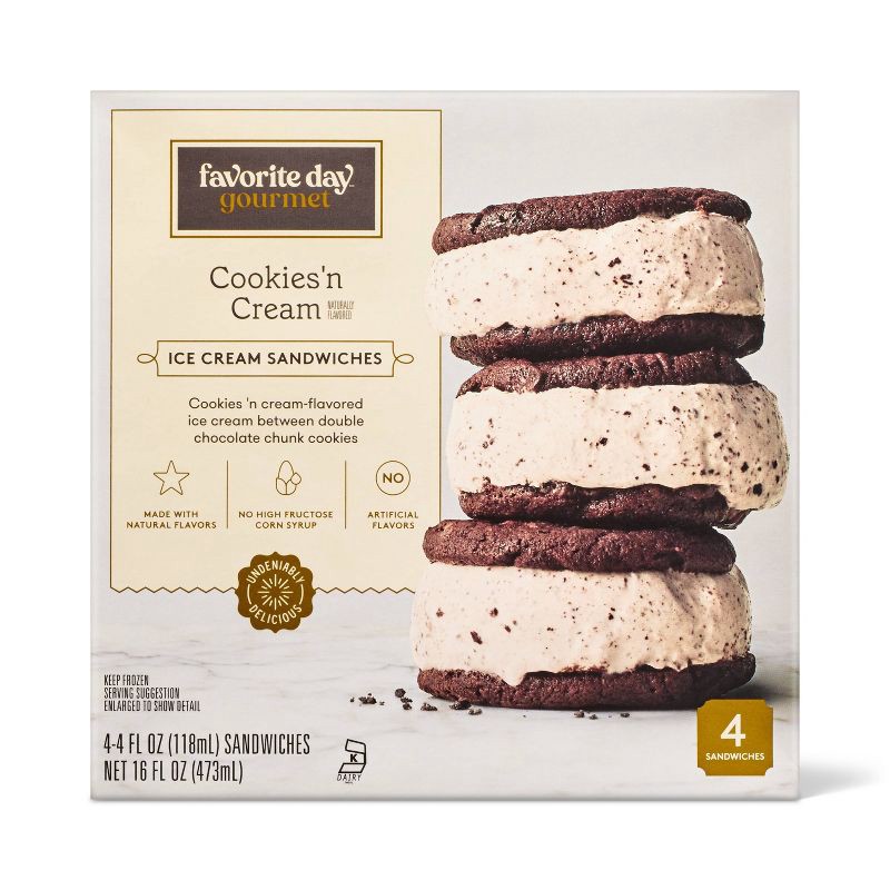 slide 1 of 3, Cookies & Cream Ice Cream Sandwiches - 16oz/4ct - Favorite Day™, 4 ct; 16 oz