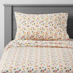 Full In the Garden Cotton Kids' Sheet Set - Pillowfort™: Botanical Floral Bedding, 220 Thread Count, OEKO-TEX Certified