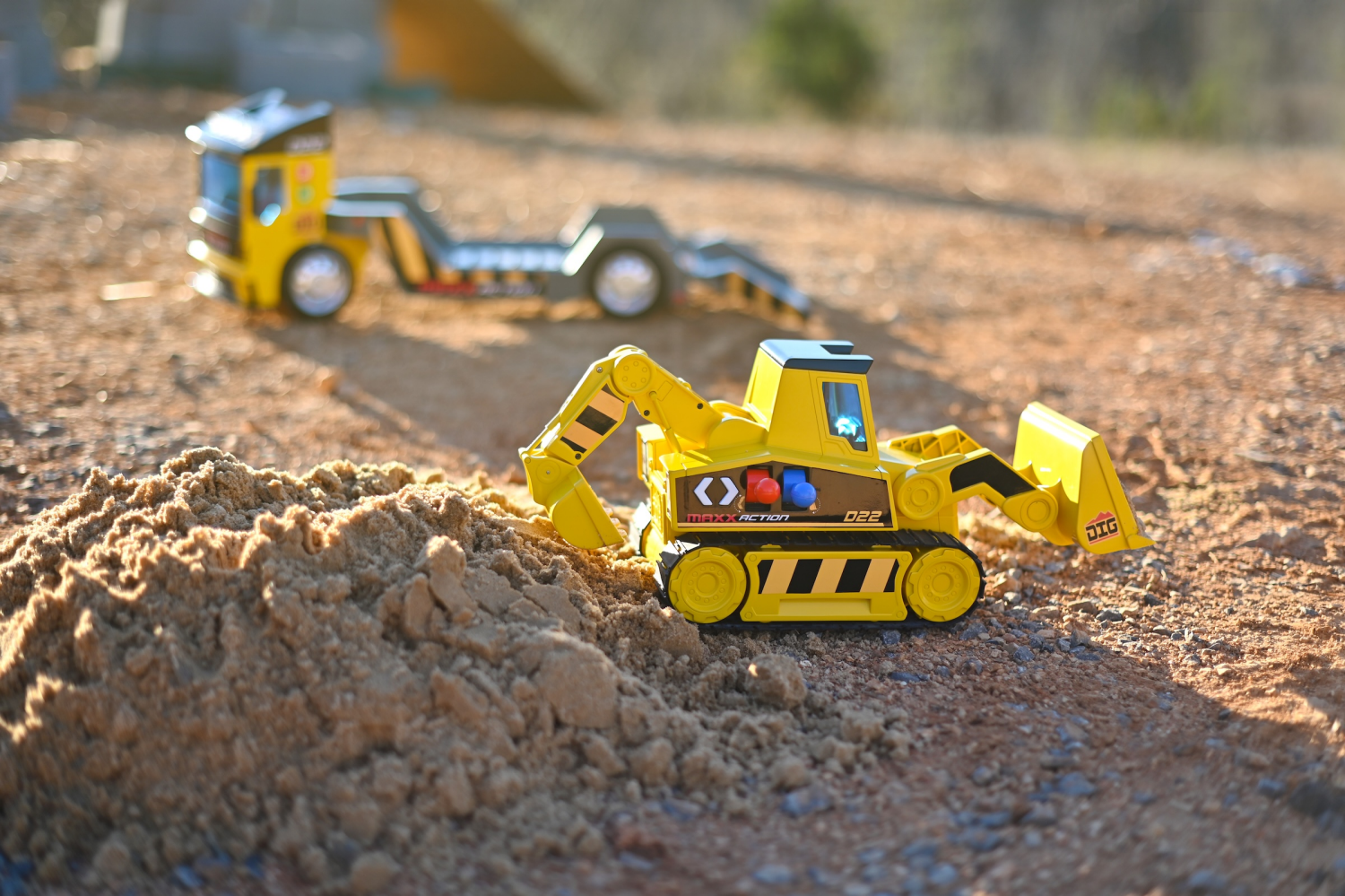 slide 7 of 7, Maxx Action 2-N-1 Mega Mover – Construction Truck and Trailer, 1 ct