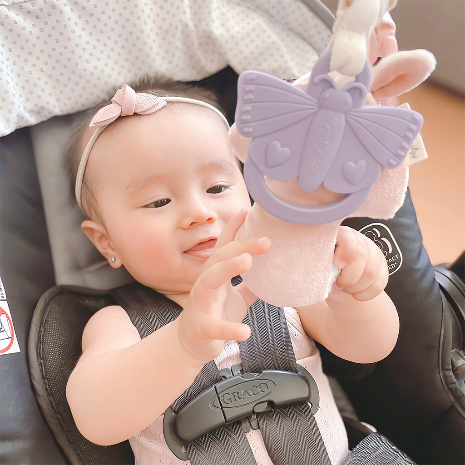 slide 4 of 4, Itzy Ritzy Bitzy Busy Ring Bunny, 1 ct