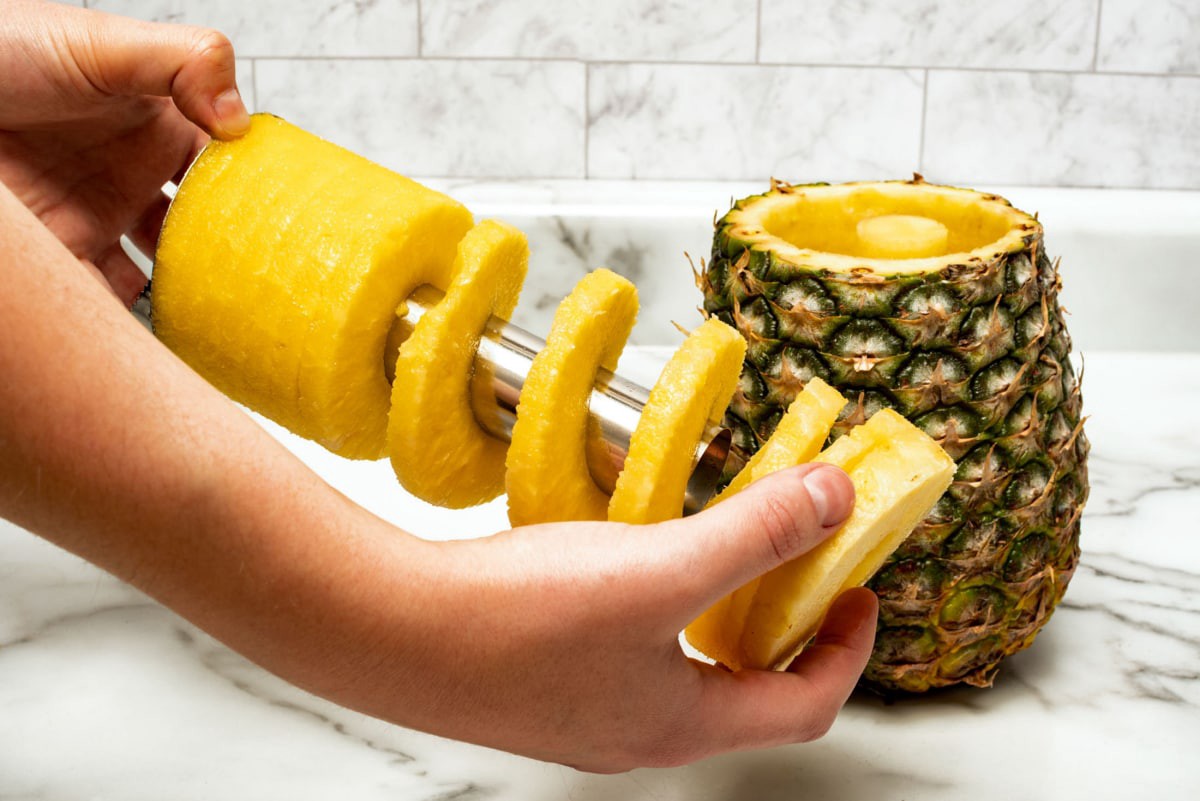 slide 5 of 29, Viovia Pineapple Corer, 1 ct