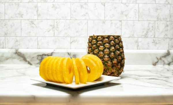 slide 8 of 29, Viovia Pineapple Corer, 1 ct