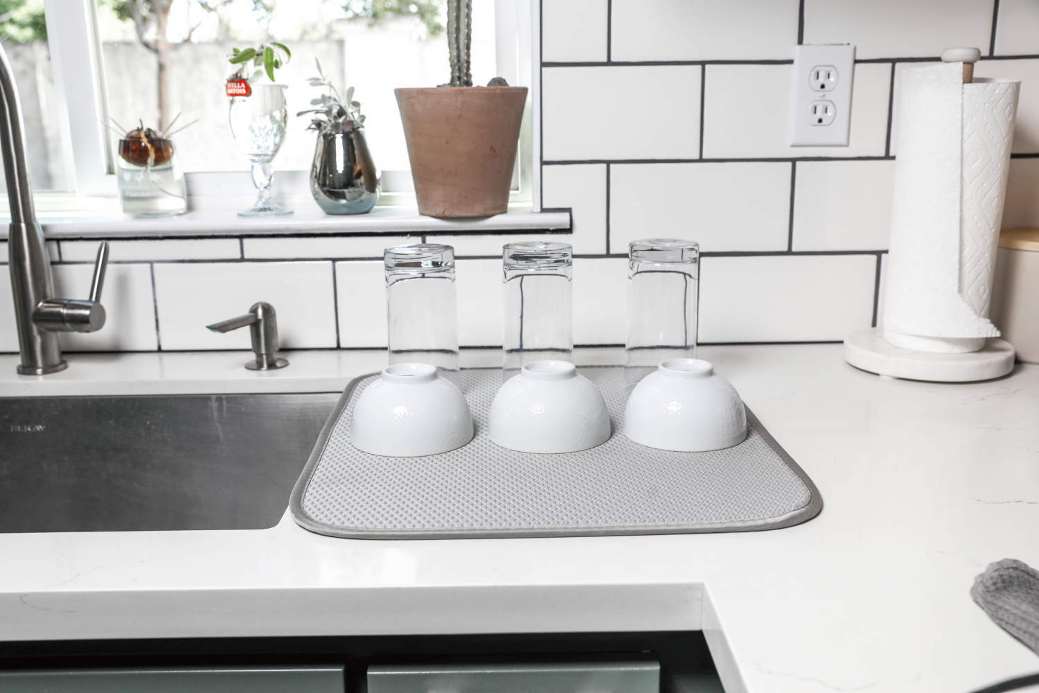 slide 4 of 4, Real Home Innovations Gray Deluxe Drying Mat 1 ea, 1 ct