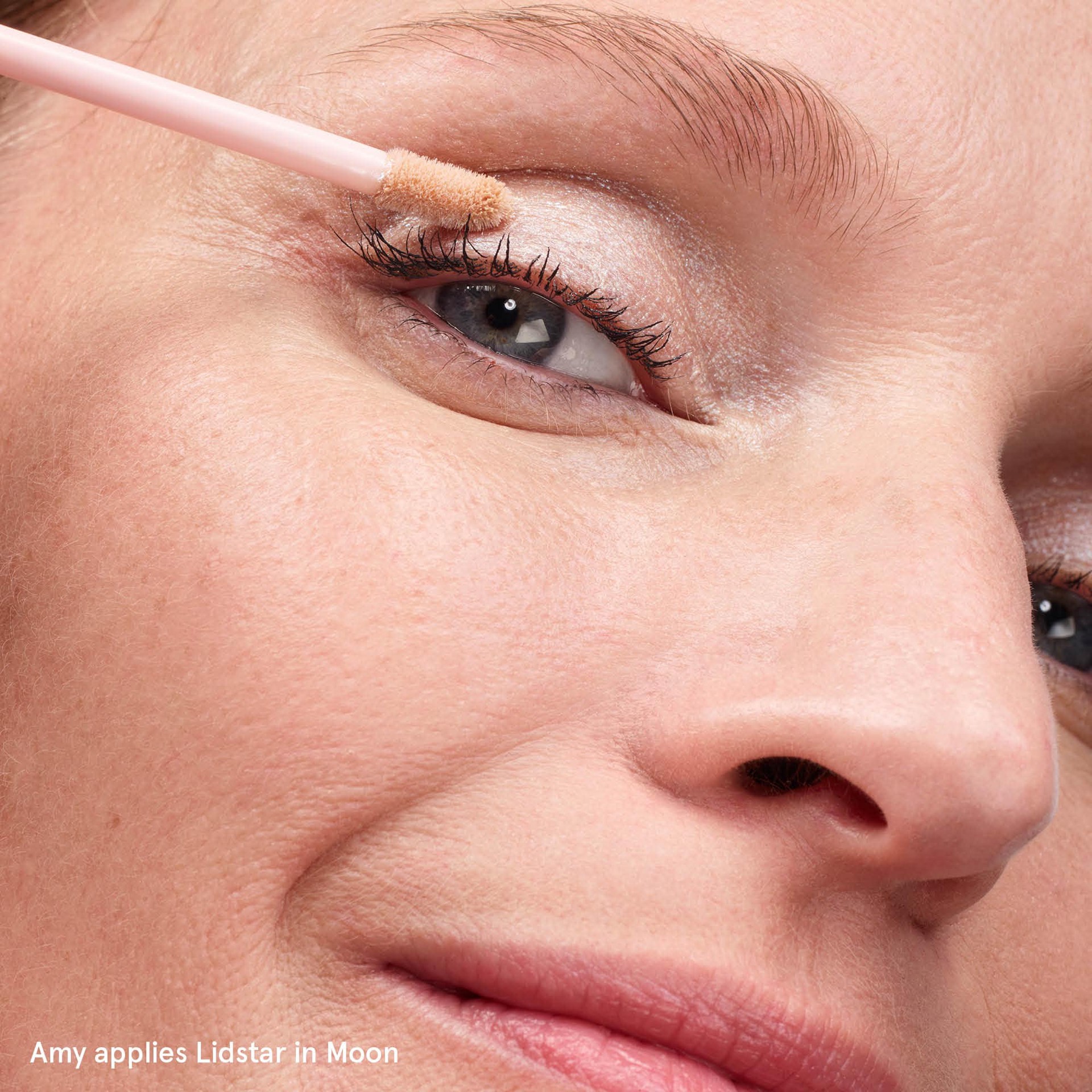 slide 4 of 9, Glossier Lidstar Long-Wearing Shimmer Cream Eyeshadow Moon, 0.15 oz / 4.5 ml