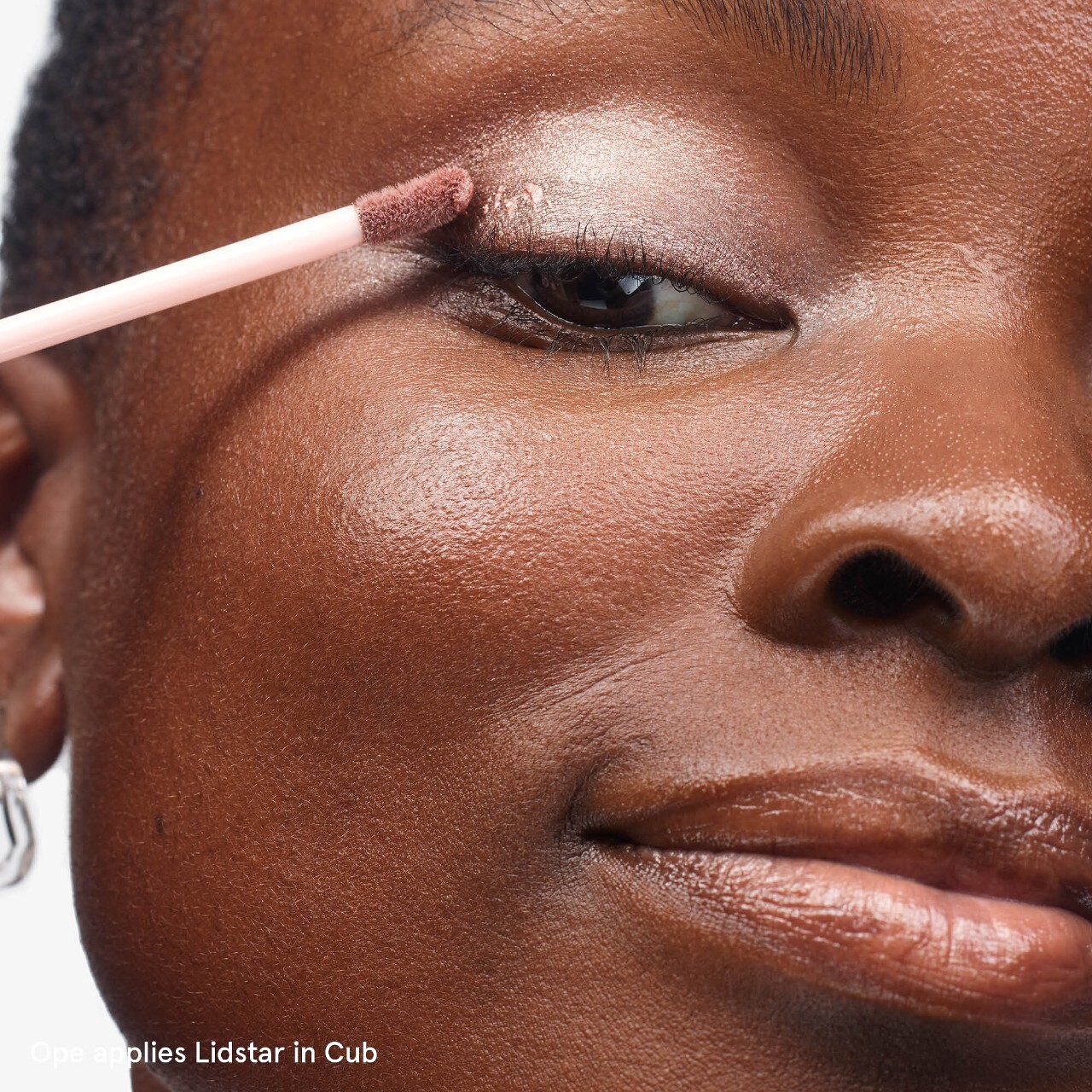 slide 4 of 9, Glossier Lidstar Long-Wearing Shimmer Cream Eyeshadow Cub, 0.15 oz / 4.5 ml