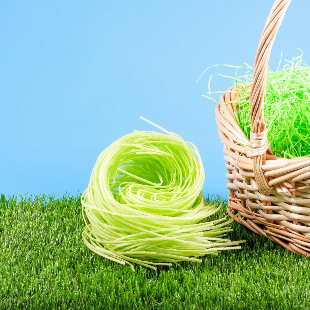 Easter Basket Grass 1.00 oz Green