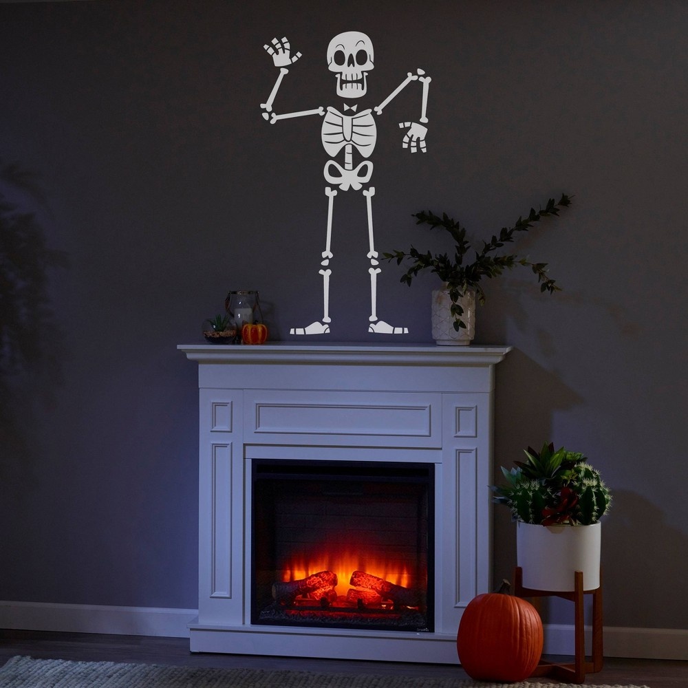 slide 4 of 4, Philips LED White Skeleton Battery Operated Projector Halloween Special Effects Light, 1 ct