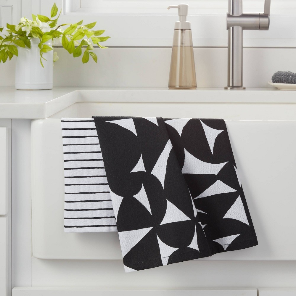 2pk Cotton Geometric Kitchen Towels Black - Room Essentials 2 ct
