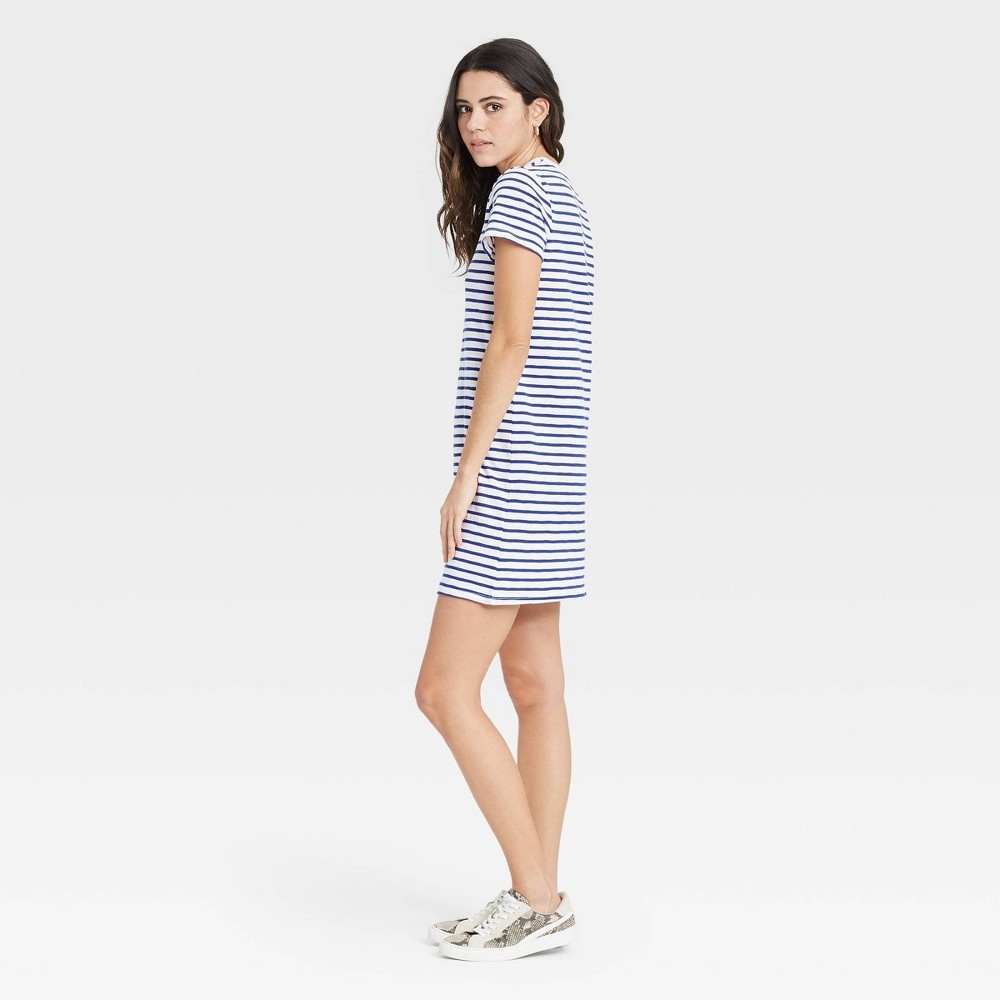 Universal thread shirt clearance dress