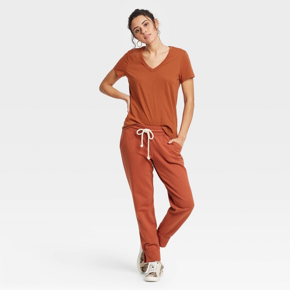 slide 3 of 3, Women's Short Sleeve V-Neck T-Shirt - Universal Thread Rust S, 1 ct