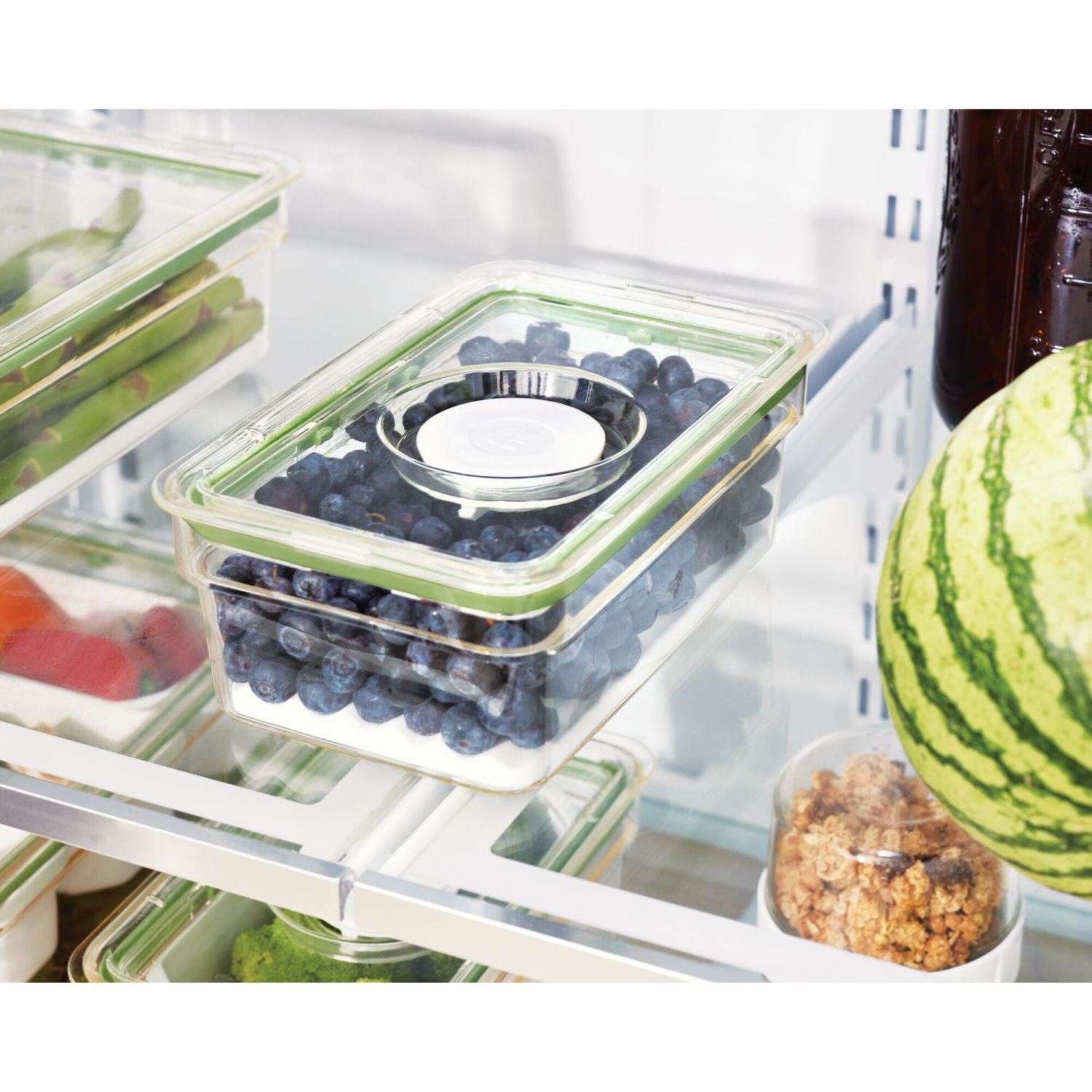 slide 4 of 8, iD Fresh Short Produce Bin w Insert Tray, Medium, Clear, 1 ct