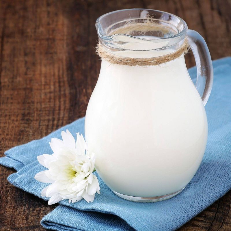 slide 2 of 5, T.G. Lee Lowfat Buttermilk - 1pt, 1 pint