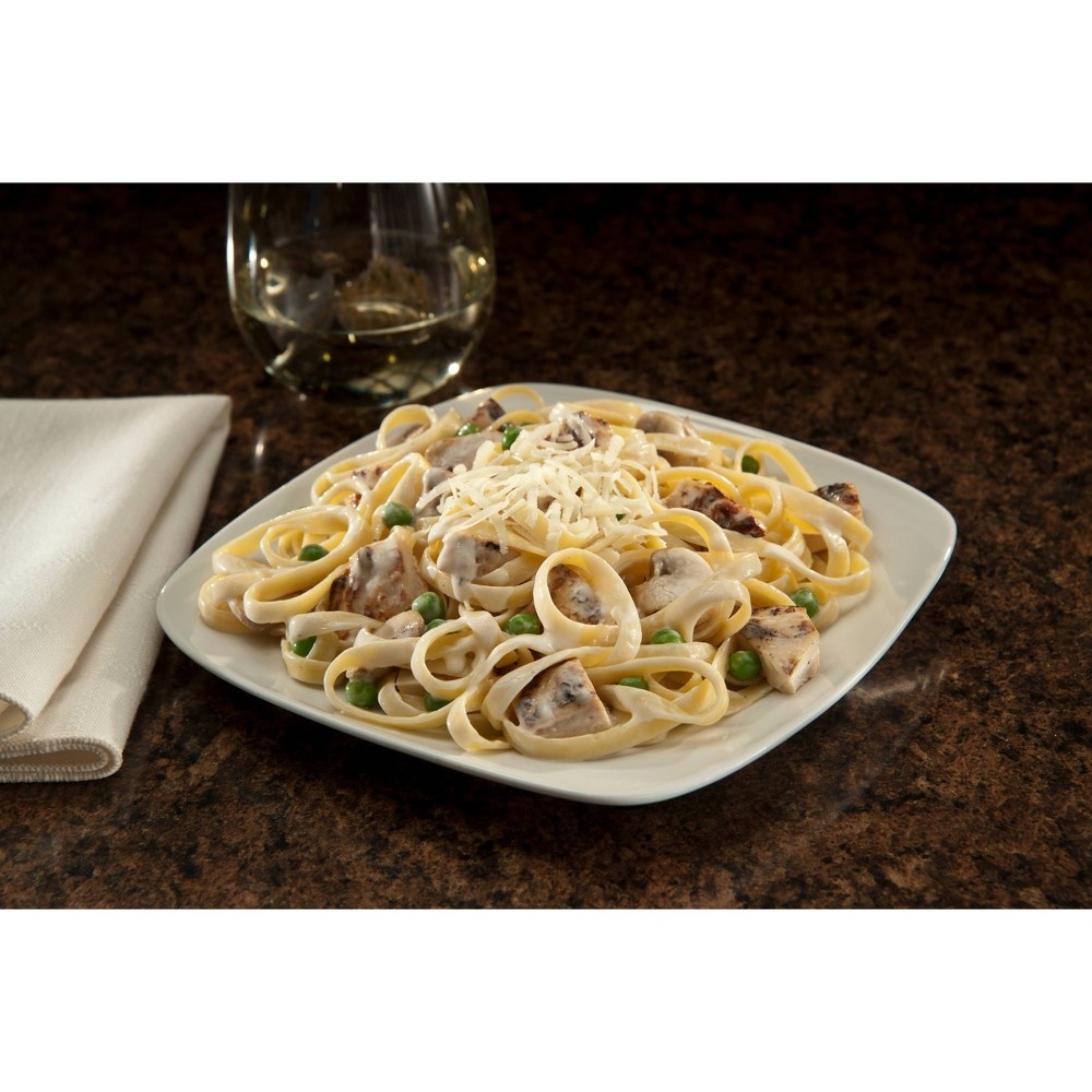 slide 4 of 4, Tyson Oven Ready Family Size Roasted Garlic Alfredo Fettucini Pasta & Chicken, 38 oz