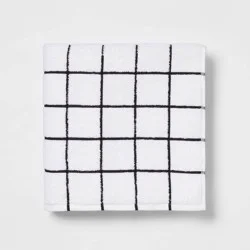 Everyday Oversized Grid Bath Towel Black/White - Room Essentials™