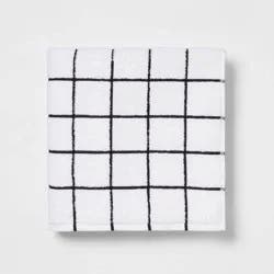 Everyday Oversized Grid Bath Towel Black/White - Room Essentials™