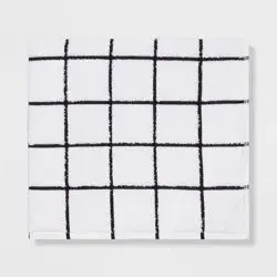 Everyday Grid Bath Towel Black/White - Room Essentials™