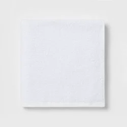 Everyday Oversized Bath Towel White - Room Essentials™