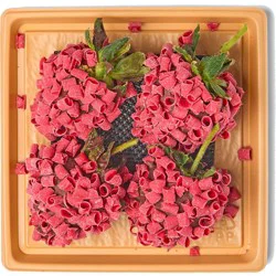 H-E-B Bakery Gourmet Chocolate-Dipped Strawberries - Red Curls