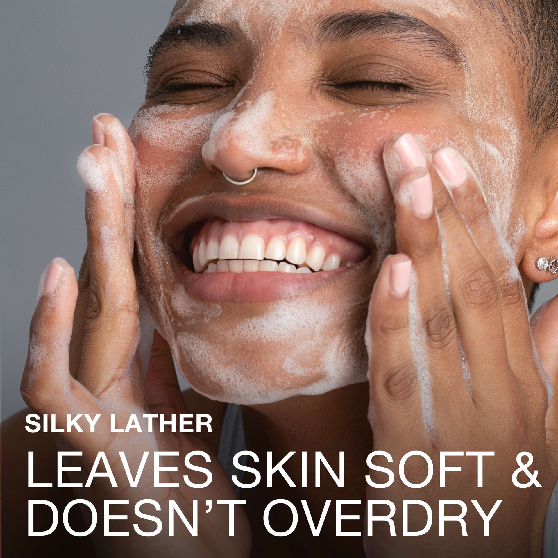 slide 2 of 5, Neutrogena Hydro Boost Fragrance Free Hydrating Gel Facial Cleanser with Hyaluronic Acid, Daily Foaming Face Wash & Makeup Remover, Gentle Face Wash, Non-Comedogenic, 5.5 fl. oz, 5.50 fl oz