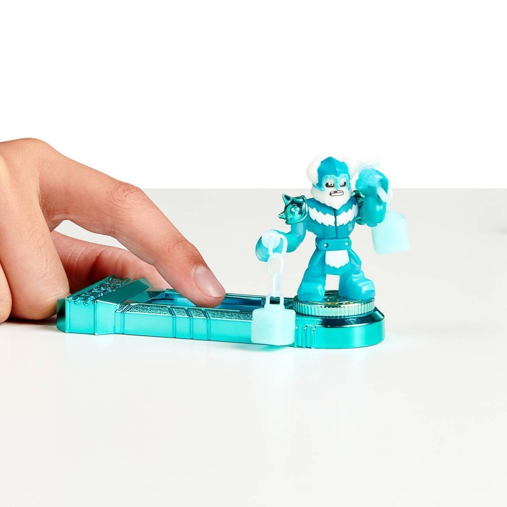 slide 6 of 17, Akedo Mystery Mini Battling Action Figure plus Controller, 1 ct