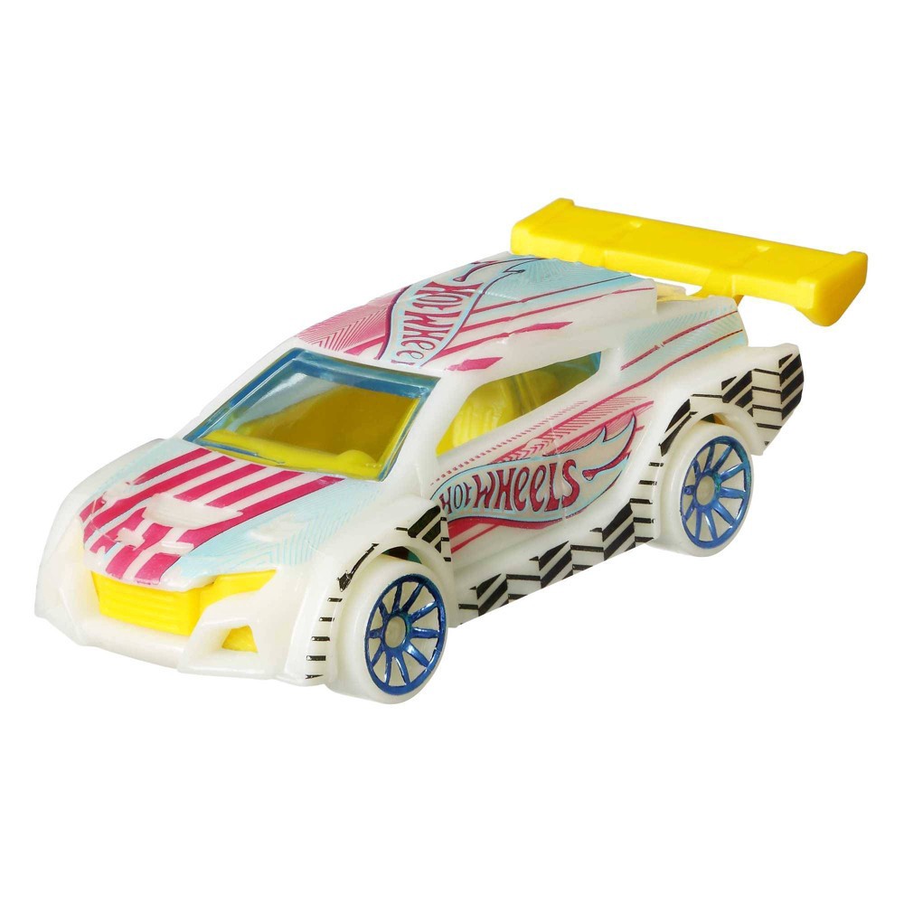 slide 4 of 6, Hot Wheels Monster Trucks Glow in the Dark Vehicle -10pk, 10 ct